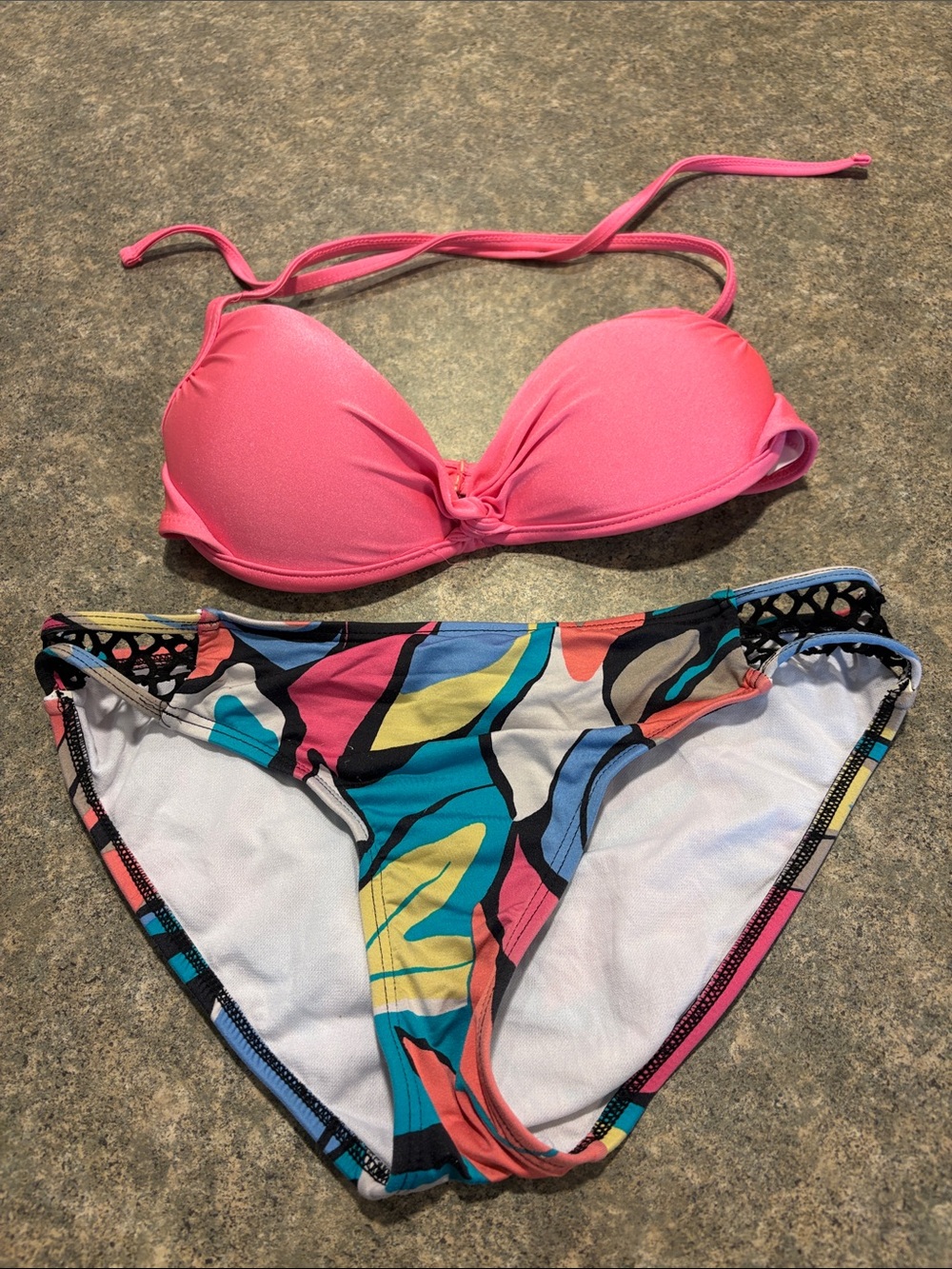 Apt. 9 Pink Twist-Front Bikini Top with Multicolor Abstract Print Bottom